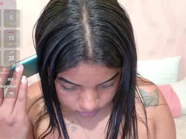 Offline curvybrunnett on BongaCams