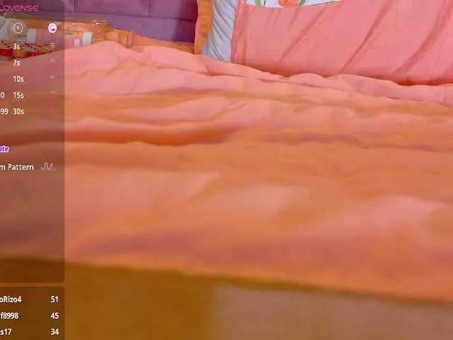 Offline curvybrunnett on BongaCams