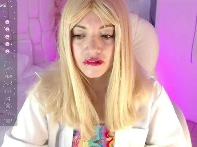 Offline DannaFox on BongaCams