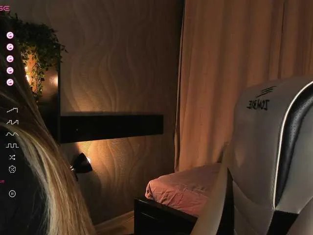 Offline DarlaBelle on BongaCams