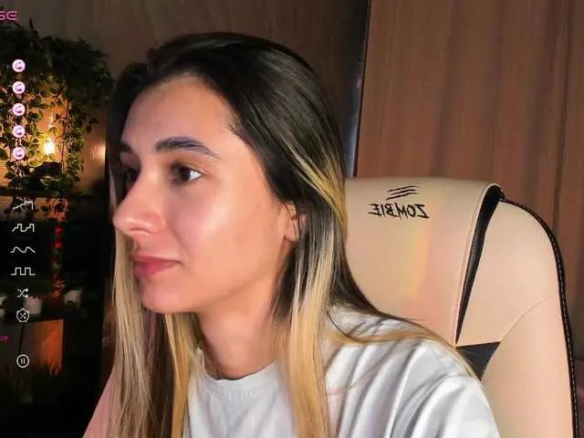 Offline DarlaBelle on BongaCams