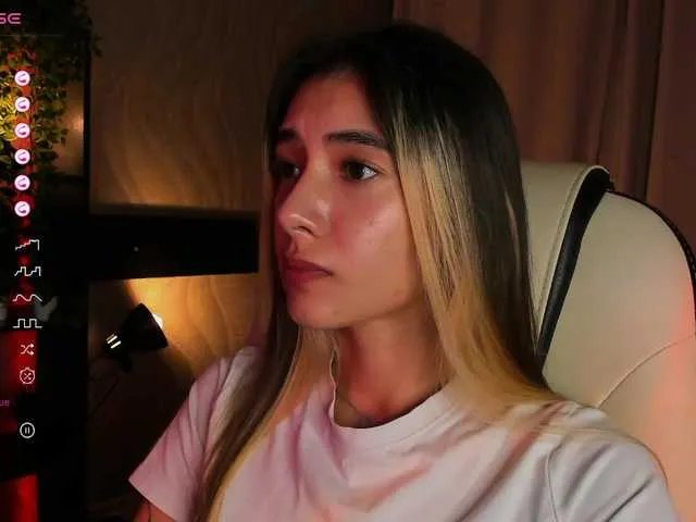 Offline DarlaBelle on BongaCams