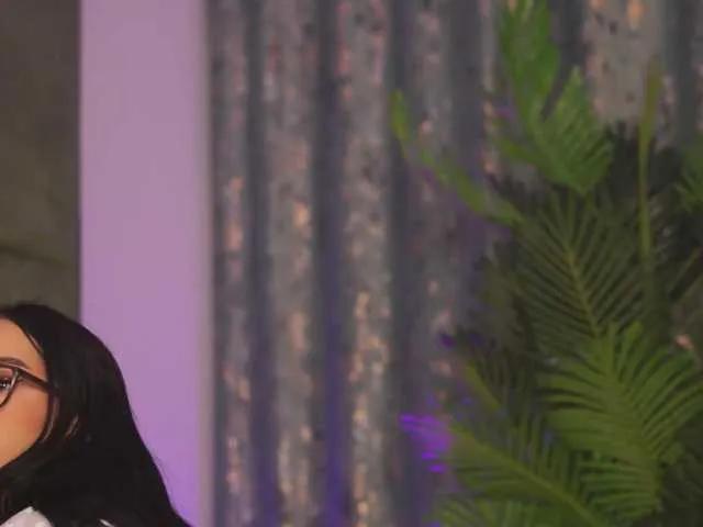 Freechat DeniseBlu on BongaCams