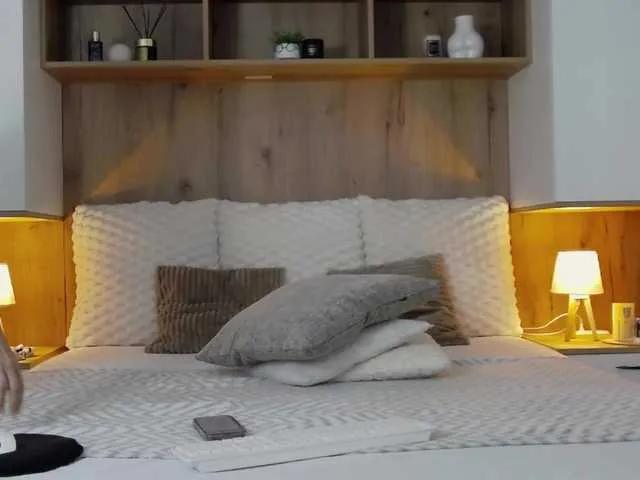 Freechat DeniseBlu on BongaCams