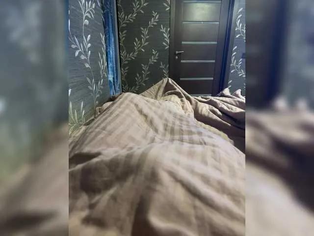 Offline Dii-6 on BongaCams