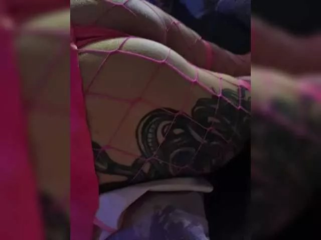 Offline DiiRolla on BongaCams