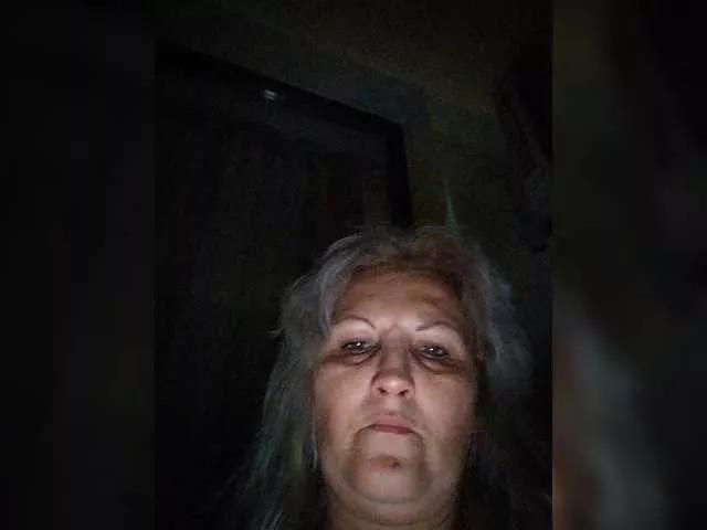 Offline DivineBlond on BongaCams