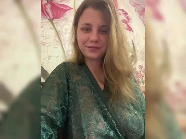 Offline Dollye on BongaCams