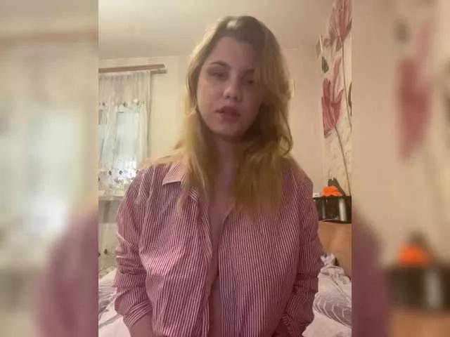 Offline Dollye on BongaCams