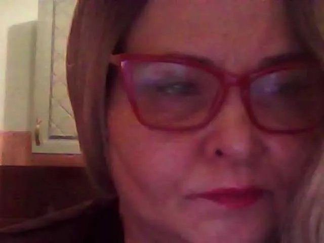 Offline Dominiana123 on BongaCams