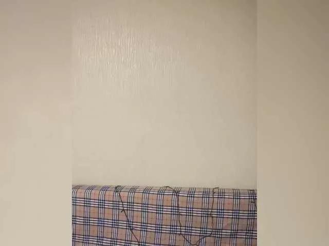 Freechat Donut-red on BongaCams