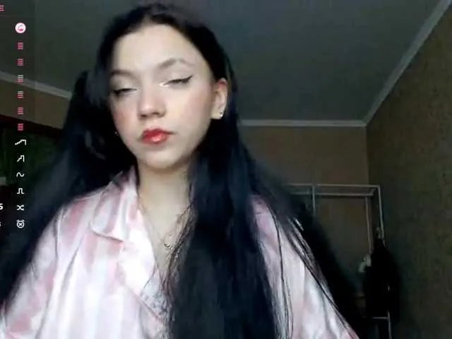 Offline EleanorBaker on BongaCams