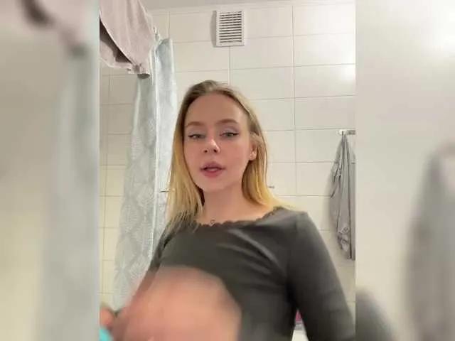 Offline elegantbabe on BongaCams