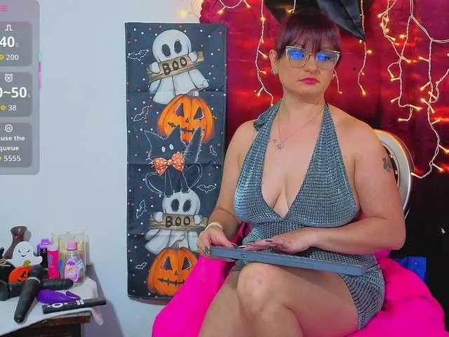 Offline Elegantrouse on BongaCams