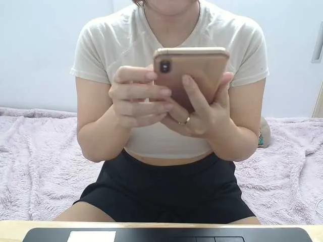 Offline ElenaSex90 on BongaCams