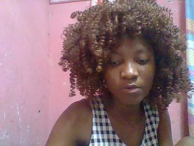 Offline Elizahhh on BongaCams