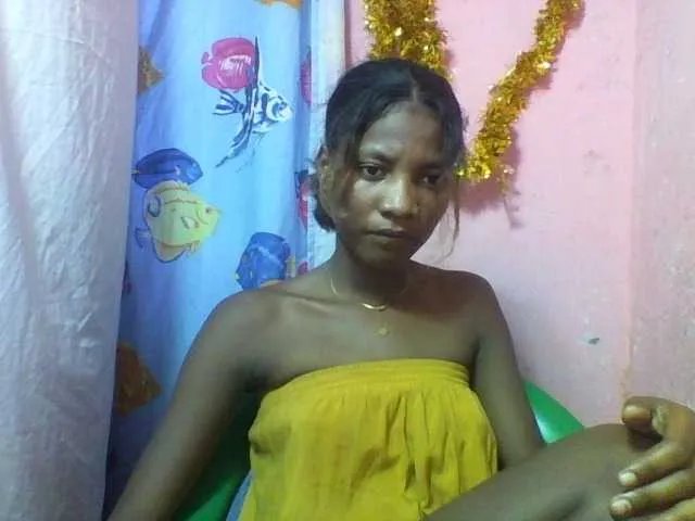 Offline Elizahhh on BongaCams