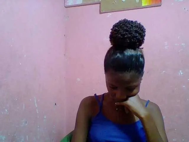 Offline Elizahhh on BongaCams