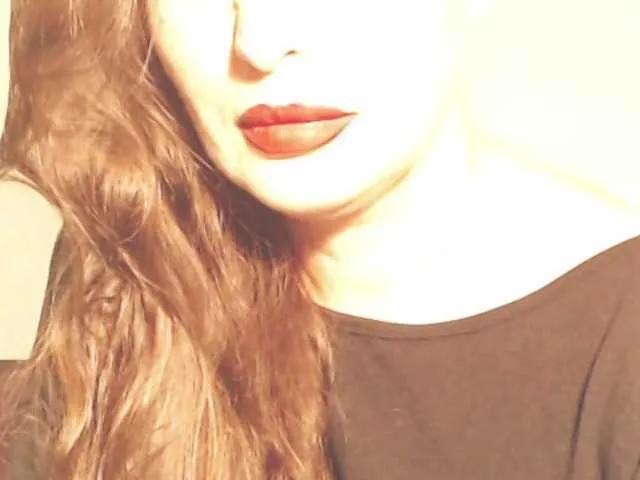 Freechat ellaine on BongaCams