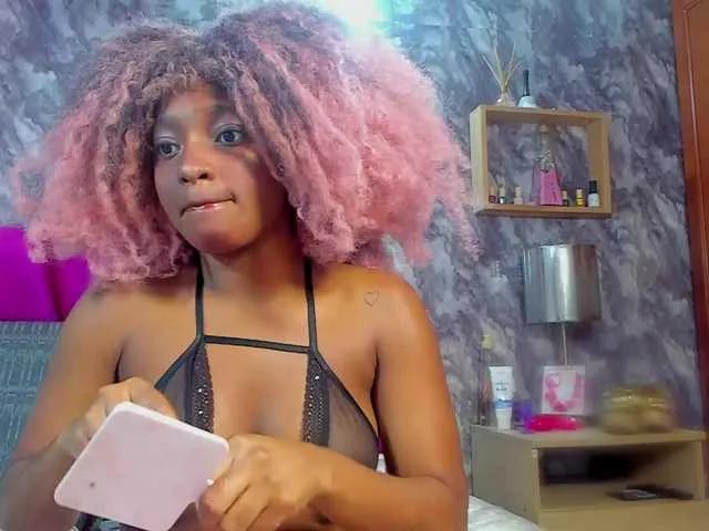 Offline EMMAPARIS on BongaCams