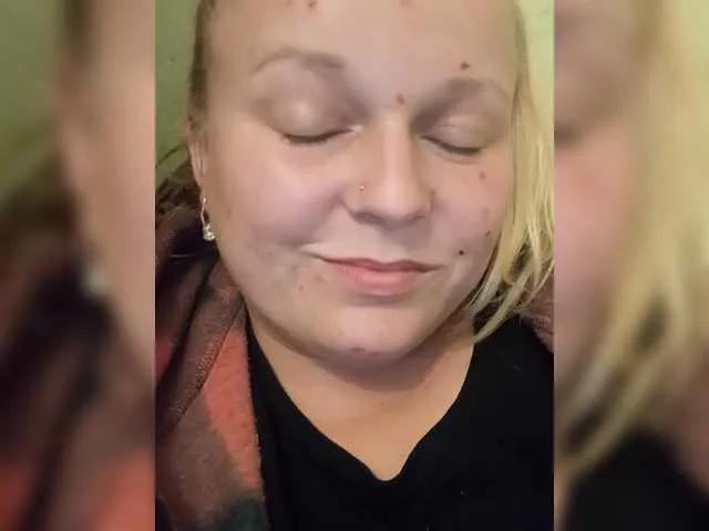 Offline EmmaXlove on BongaCams