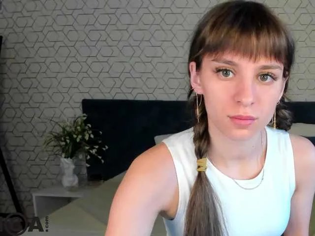 Offline emy-angel1 on BongaCams