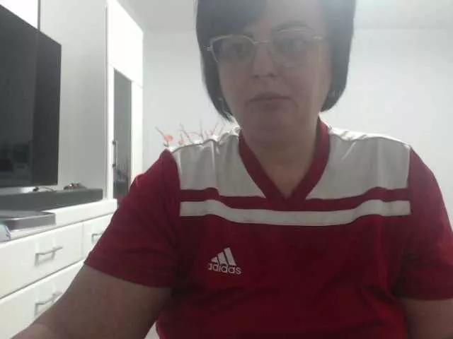 Offline Emyllywhite on BongaCams