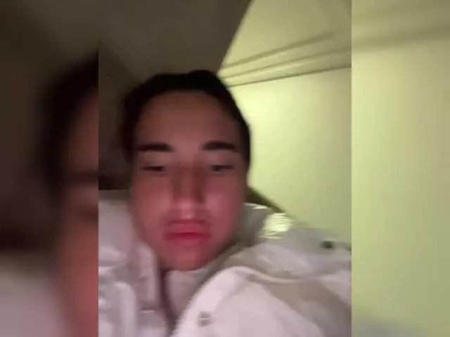 Offline Etokiska on BongaCams