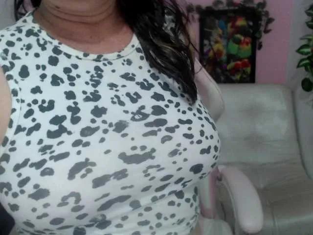 Offline Evil-neighbor on BongaCams