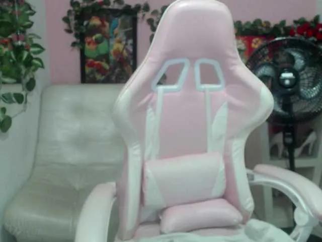 Offline Evil-neighbor on BongaCams