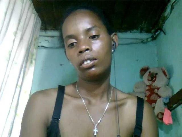 Offline Fanihsexy on BongaCams