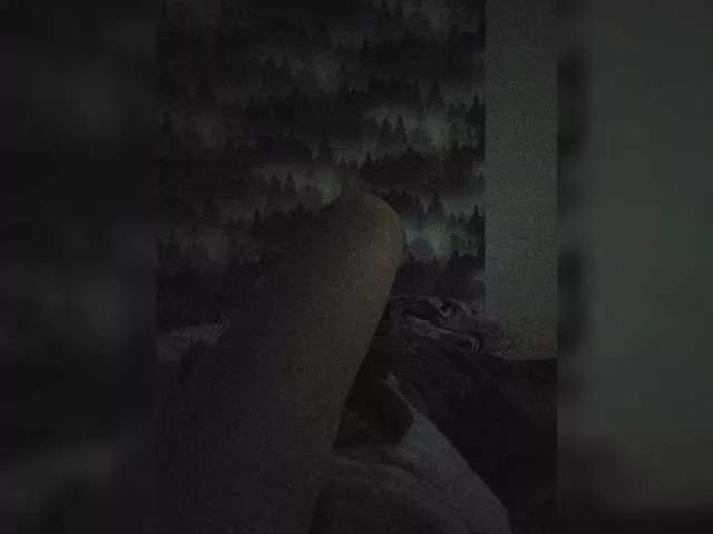 Offline Fina771 on BongaCams