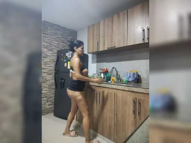 Freechat flacapaola11 on BongaCams