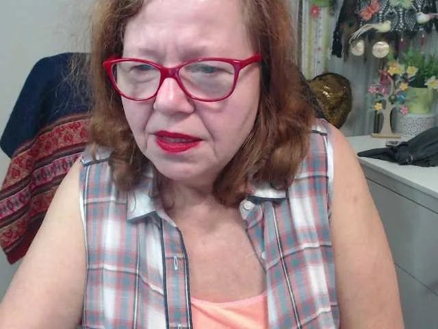 Offline flirty-adele on BongaCams