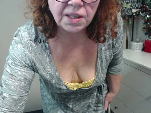 Offline flirty-adele on BongaCams