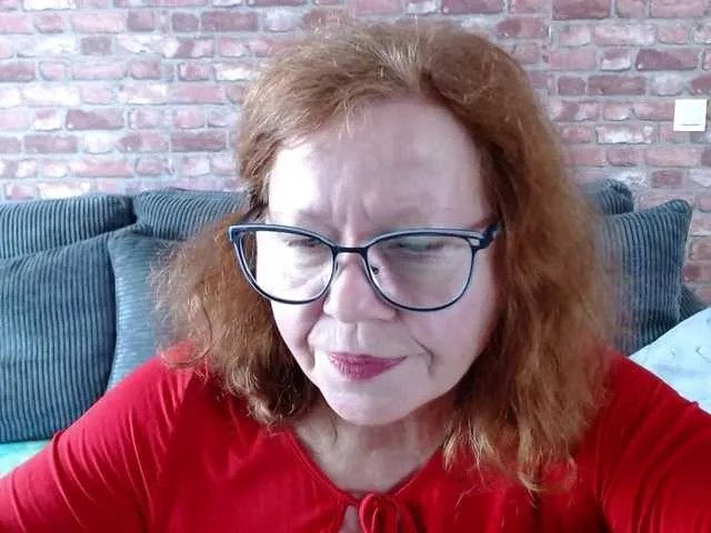 Offline flirty-adele on BongaCams