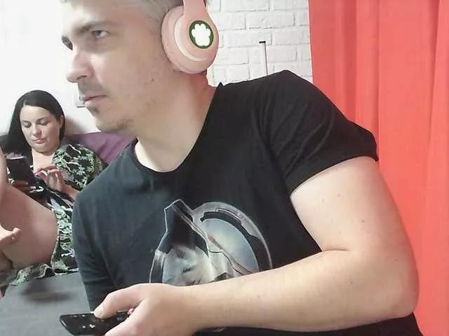 Offline FreDiamond on BongaCams