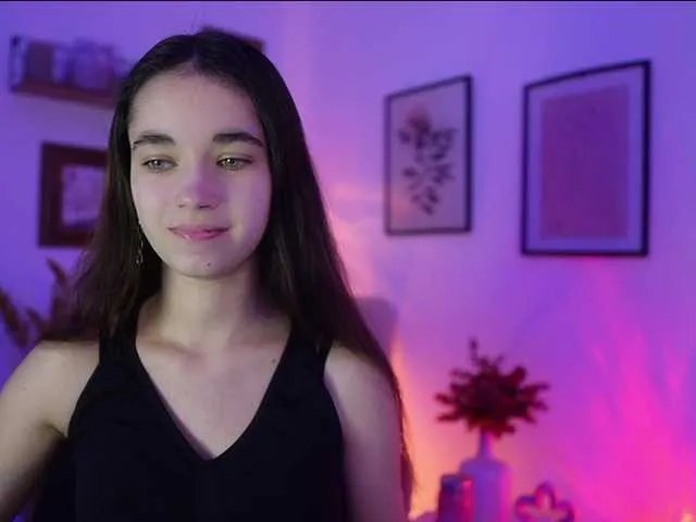 Offline GiaPaige18 on BongaCams