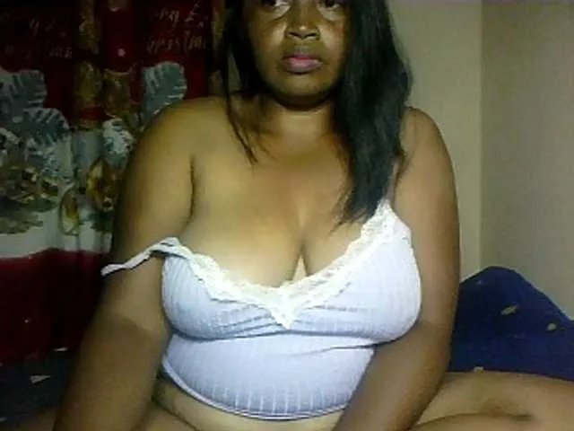 Offline glamour01 on BongaCams