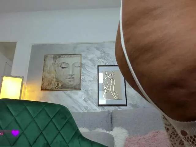 Offline goddessallyse on BongaCams