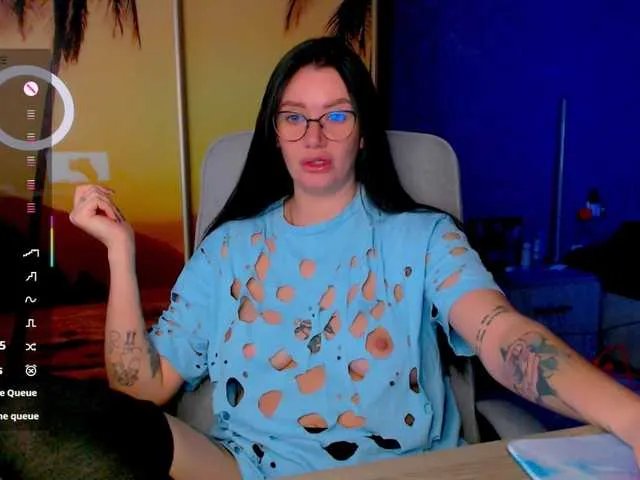 Offline goldenwitchx on BongaCams