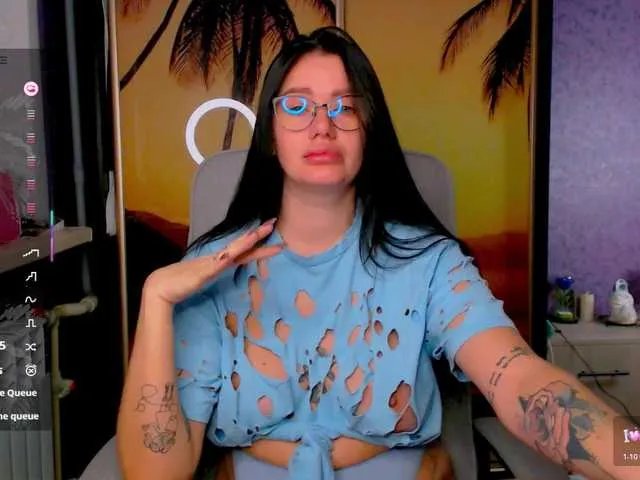 Offline goldenwitchx on BongaCams