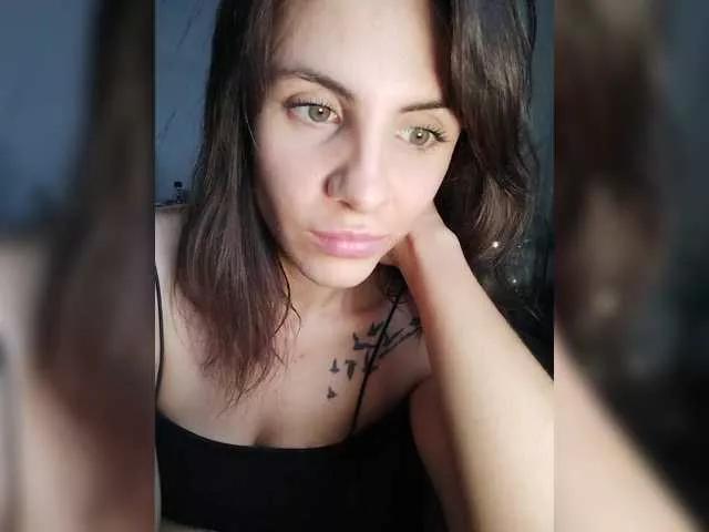 Offline GoodLexi on BongaCams