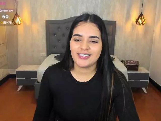 Freechat Hadley- on BongaCams