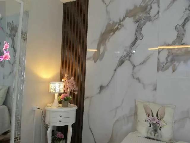 Offline hannahill69 on BongaCams