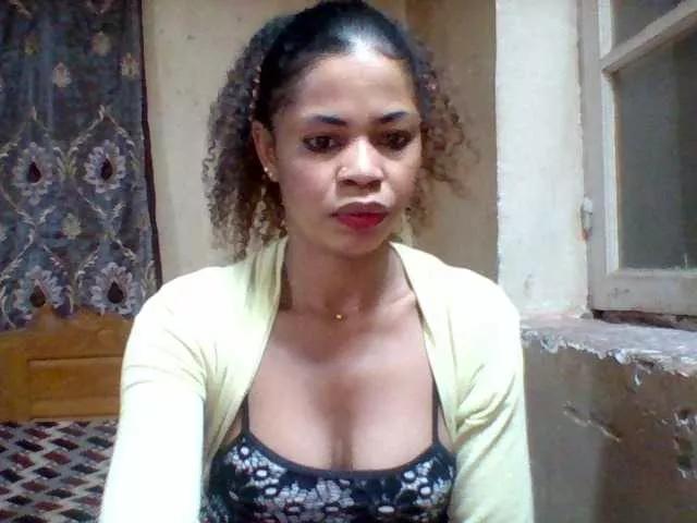 Offline Hanta11 on BongaCams