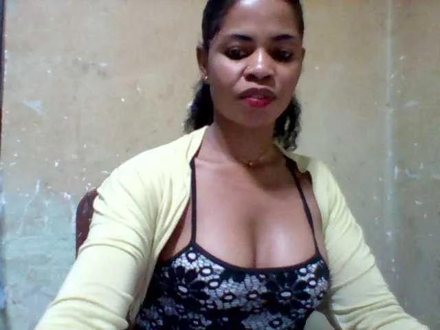 Offline Hanta11 on BongaCams