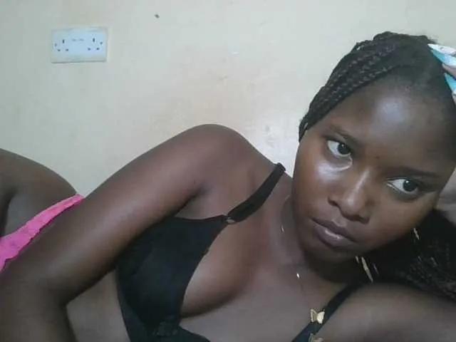 Offline Hornyqueen4 on BongaCams