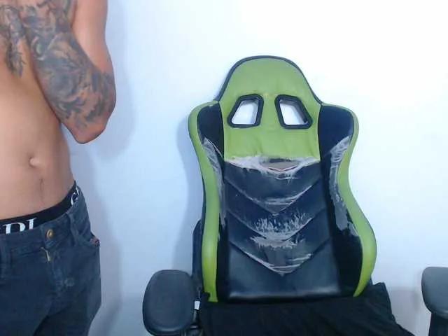 Freechat hotcollege29 on BongaCams