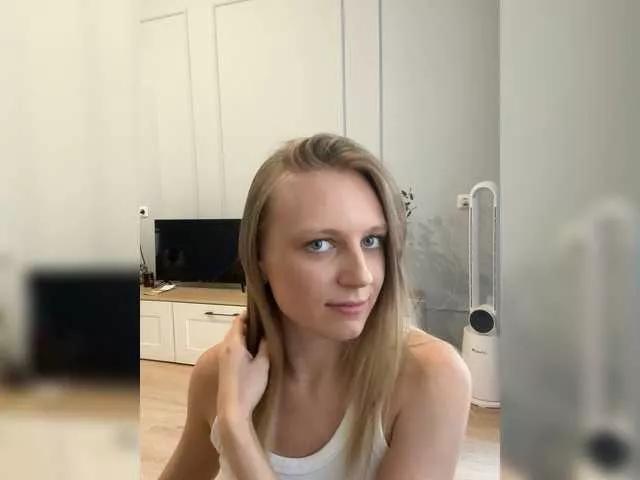 Offline HotWillow on BongaCams